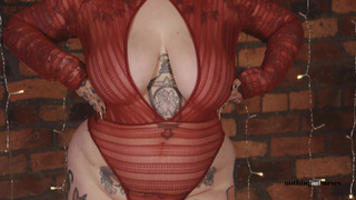 [NothingButCurves.com] 2021.12.11 - Galda Lou - THICKY TITTY PLAY - Galda Lou ultimate big breast tease - 1080p