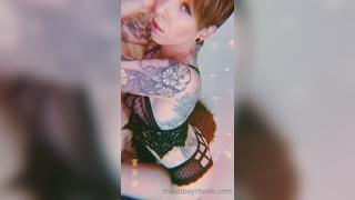 Abbey Rhode's tattooed body on webcam - Tattoos and Muscularity