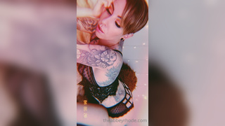 Abbey Rhode's tattooed body on webcam - Tattoos and Muscularity