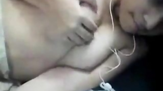 2016-01-21 Indian webcam model masturbates