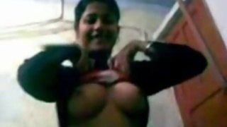 Desi Shy Girl showing her Boobs with clear Hindi audio