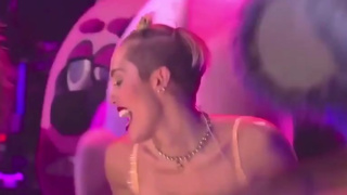 Miley Cyrus Jerk off Challenge