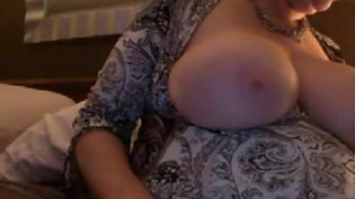 Married Mature Woman Flashes Her Enormous Tits on