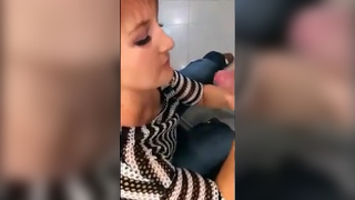 Short Haired Girl swallows his Load