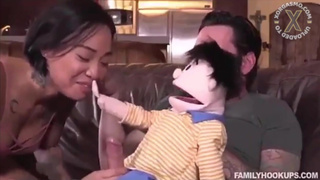 Puppet get a sexy blowjob