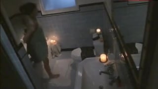 Kari Wuhrer Shows Tits in Bathtub – Kate'S Addiction