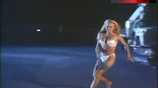 Pamela Anderson Bouncing Boobs – Raw Justice