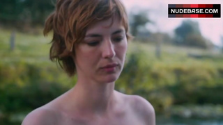 Louise Bourgin Full Frontal Nude – I Am A Soldier