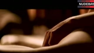 Alison Lohman Shows Tits – Where The Truth Lies