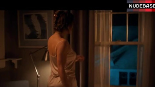 Jennifer Lopez Intimate Scene – The Boy Next Door