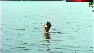 Kathleen Beller Shows Full Naked in Lake – Surfacing