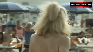 Eva Grimaldi Bikini Scene – Rimini, Rimini - Un Anno Dopo
