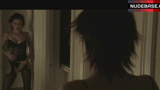 Elena Anaya Shows Nude Ass – Sex And Lucia