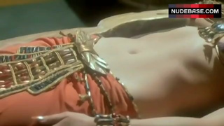 Valerie Leon Erotic Scene – Blood From The Mummy'S Tomb