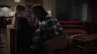 Keri Russell nude, Holly Taylor - The Americans S05E02