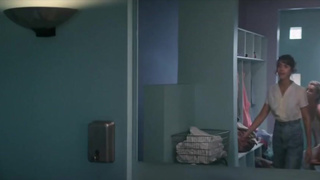 Alison Brie - Glow S01E01
