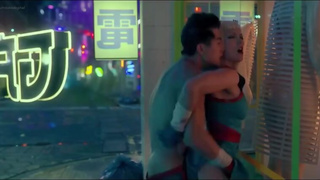Fighting game takes Pom Klementieff nude to be penetrated in Black Mirror S05E01 softcore sex scene